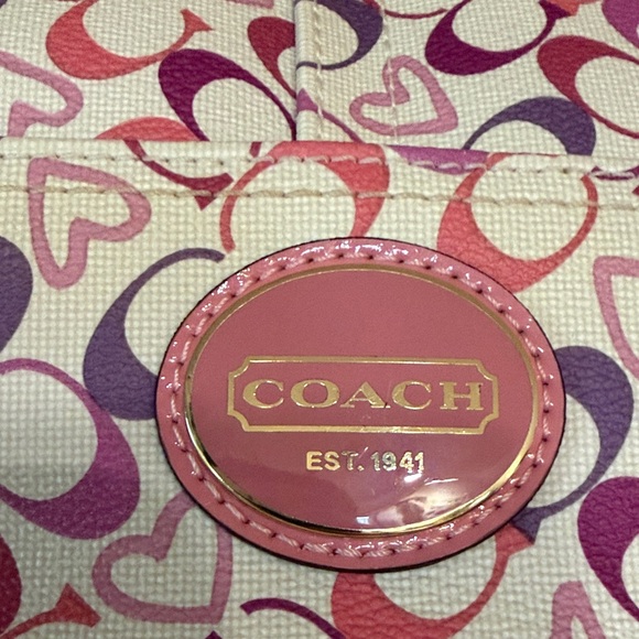 Coach Pink, Purple And White Tote Bag With Heart Design - Picture 2 of 11